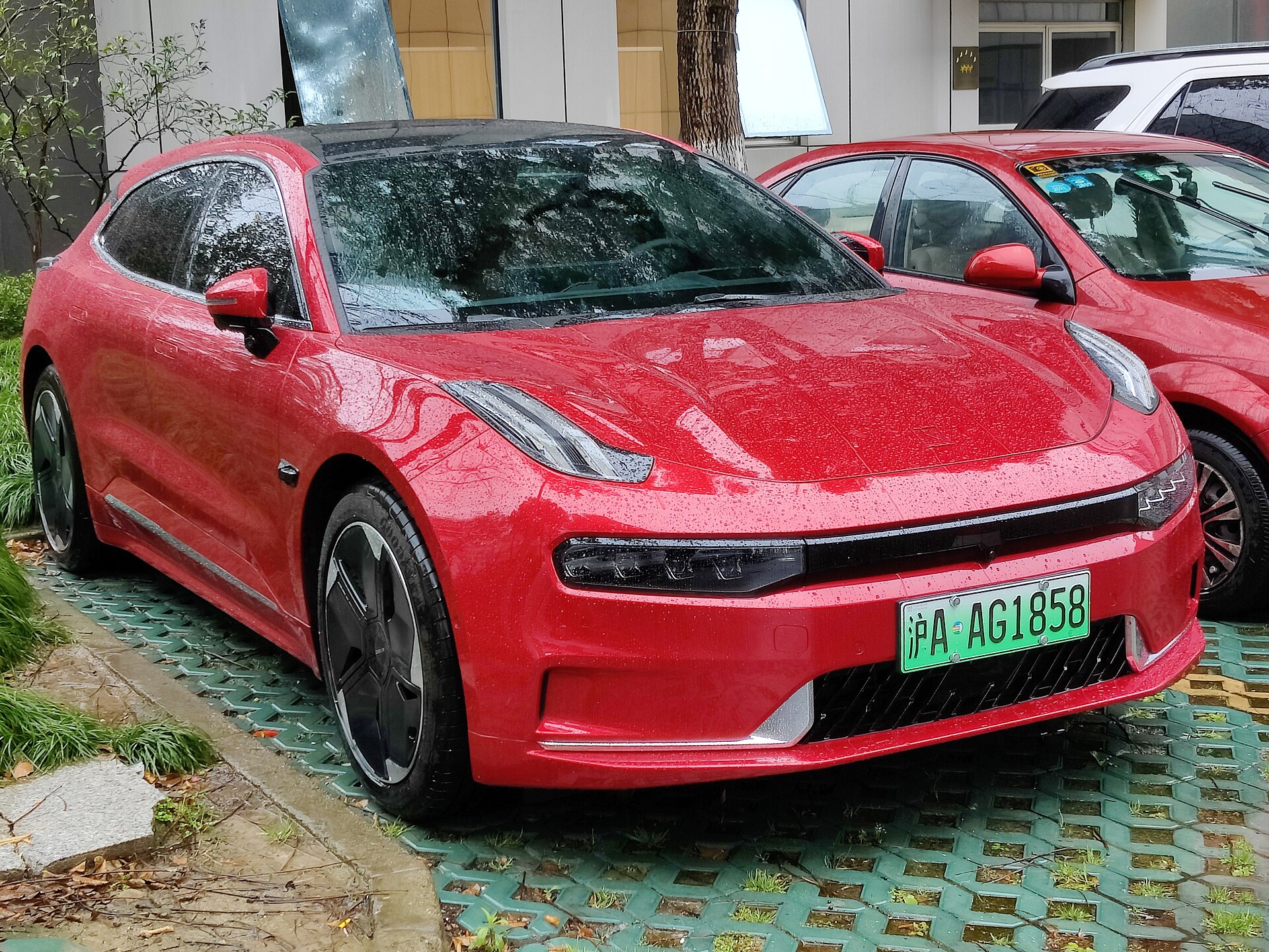 Zeekr 001 фото 3